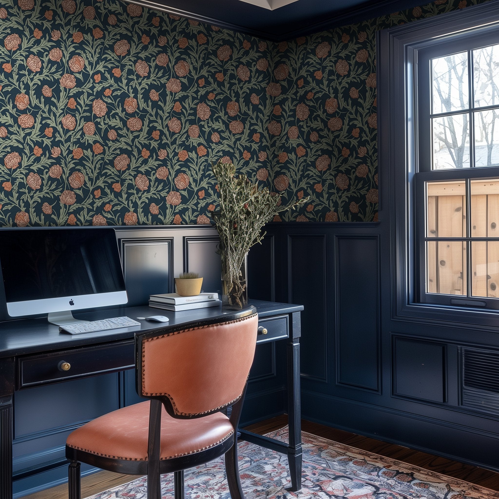 Papel tapiz floral vintage azul oscuro con peonías
