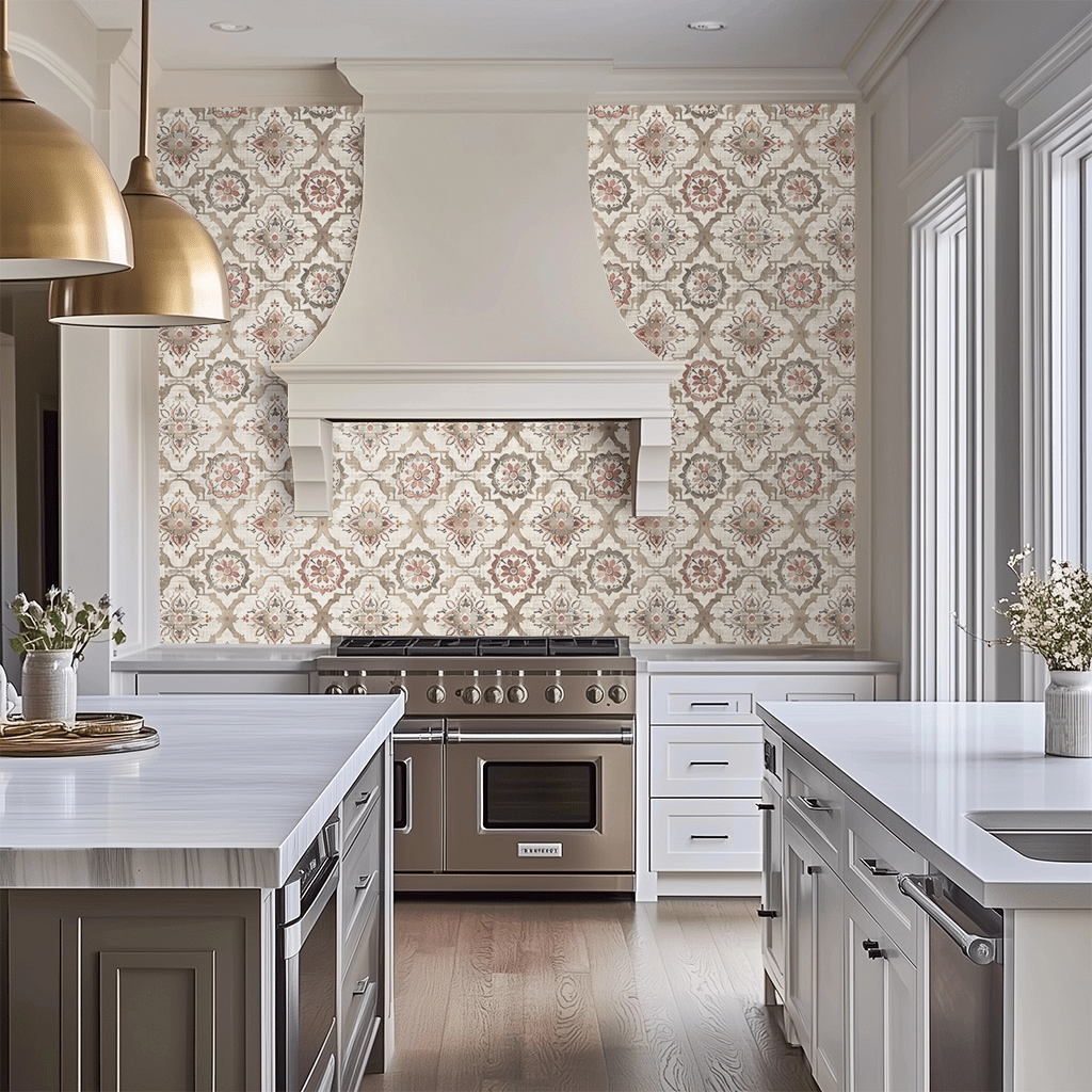 Papel tapiz vintage arabesco floral tonos cálidos para cocina
