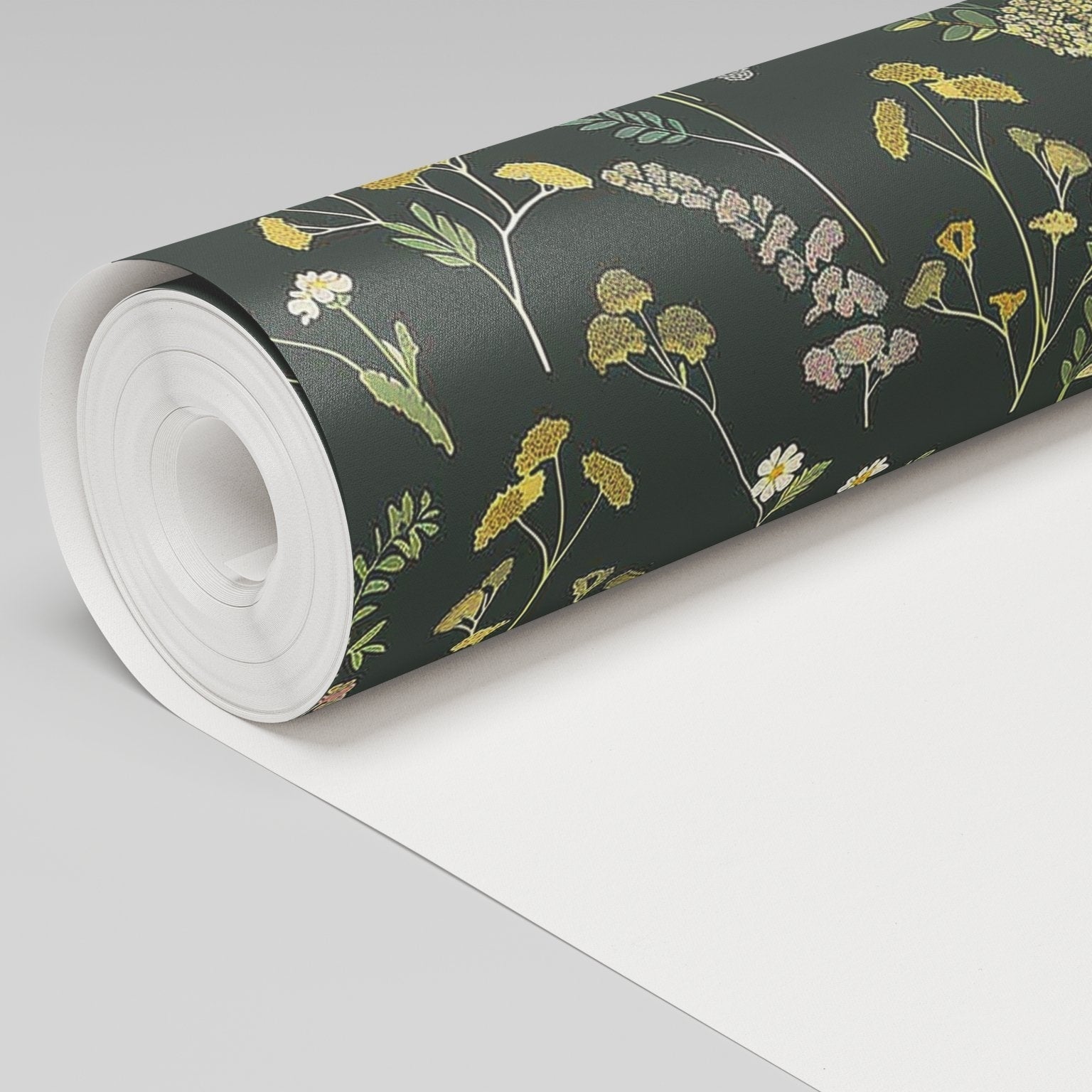 Papel tapiz floral oscuro estilo botánico para sala