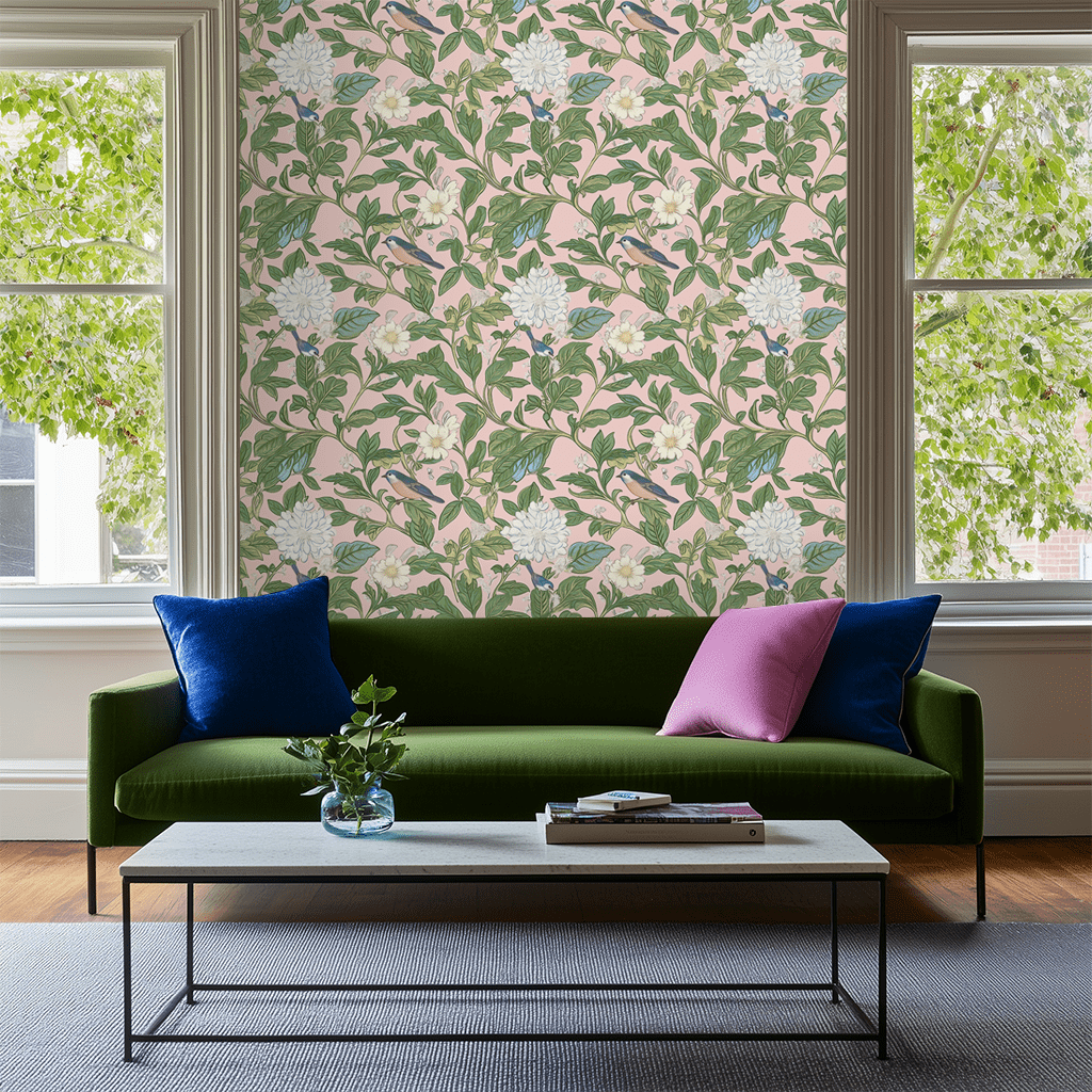 Papel tapiz Flores y aves sobre rosa suave
